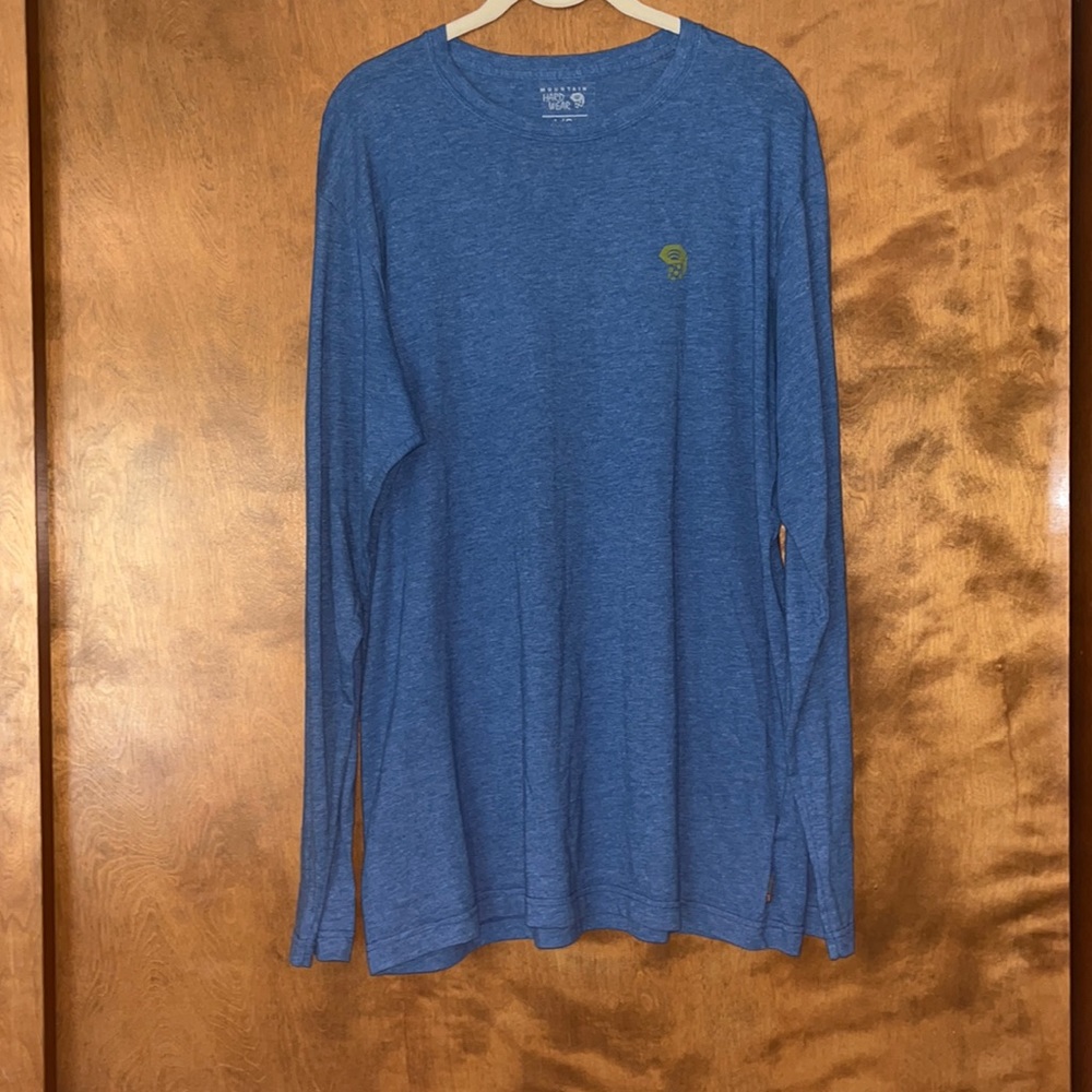 Long sleeve mountain hard wear shirt!